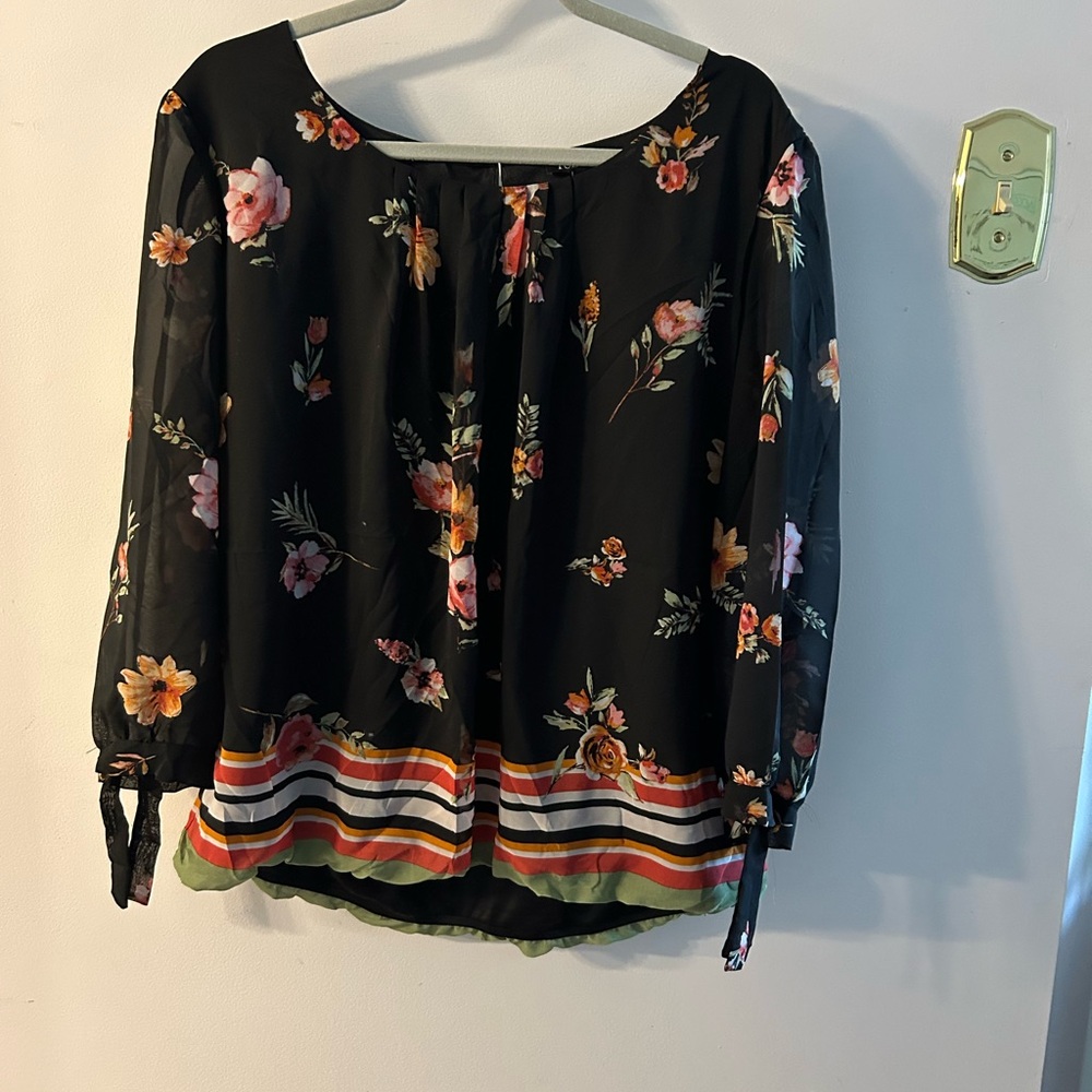 Roz & Ali Black and Orange Floral 3/4 Sleeve Blouse